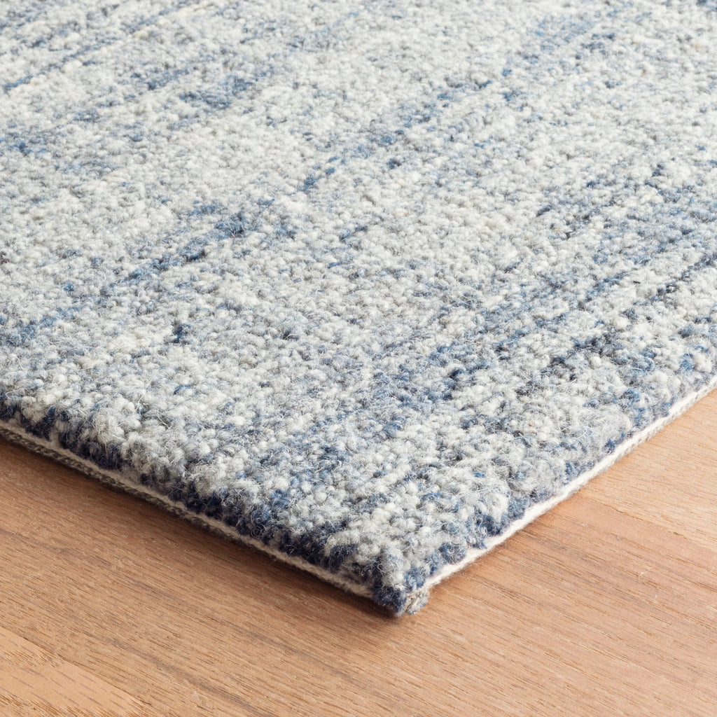 Dash & Albert - Harris Blue / Ivory Hand Micro Hooked Wool Rug