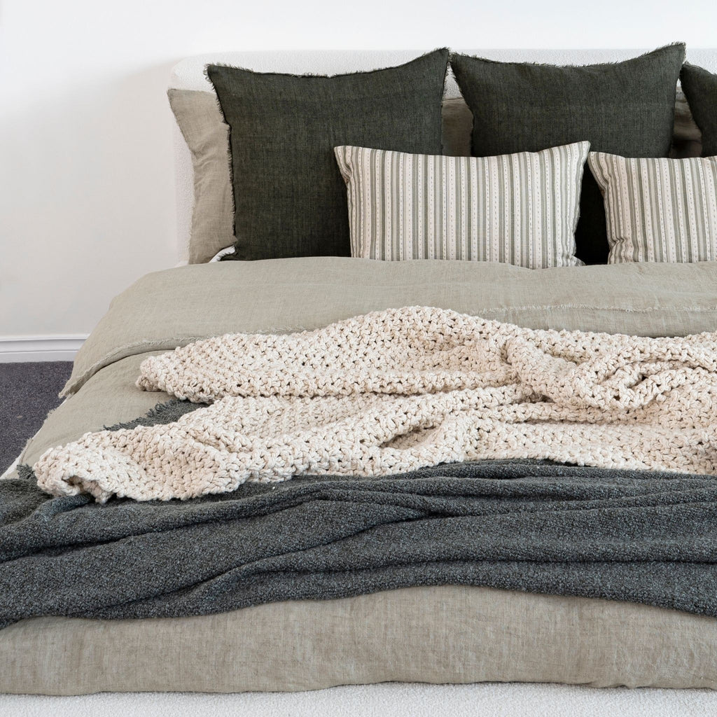 Fringed Boucle Bed Blanket - Forest