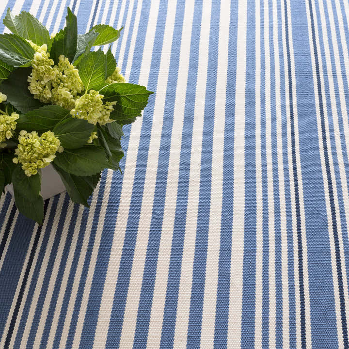 Dash & Albert - Rugby Stripe Denim Handwoven Indoor/Outdoor Rug