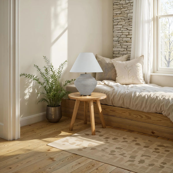 Illustre Table Lamp