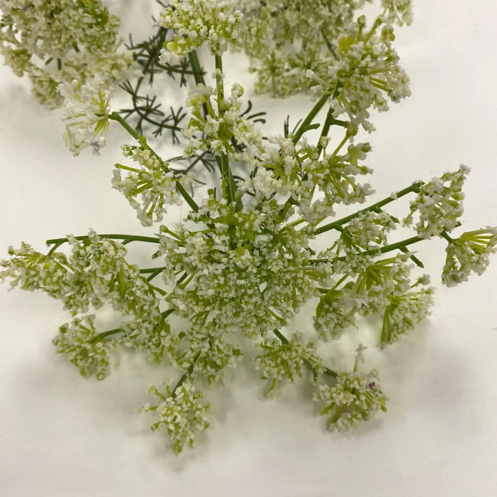 Queen Anne's Lace Stem (Two Colours Available)
