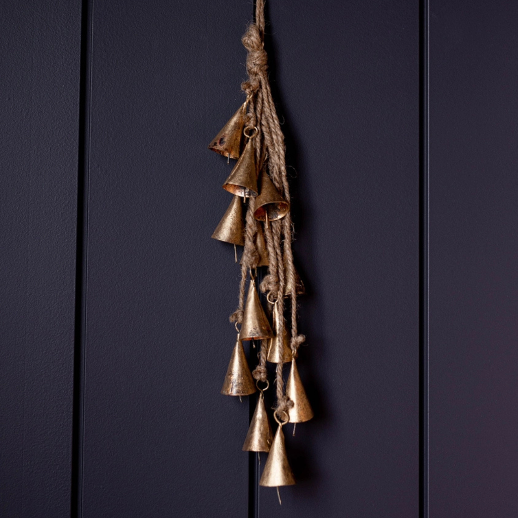 Tapered Bell Cone Cluster