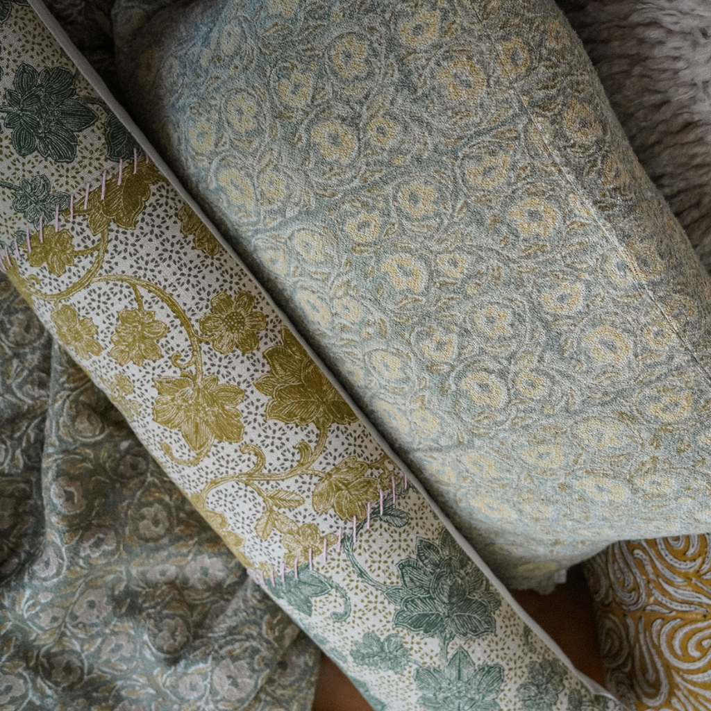 Vining Mini Lumbar Pillow