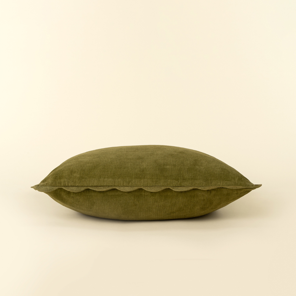 Corduroy Scalloped Pillow - Moss (20" x 20")