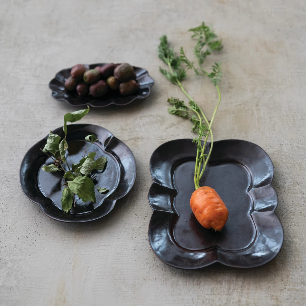Scalloped Stoneware Plate - Rectangular