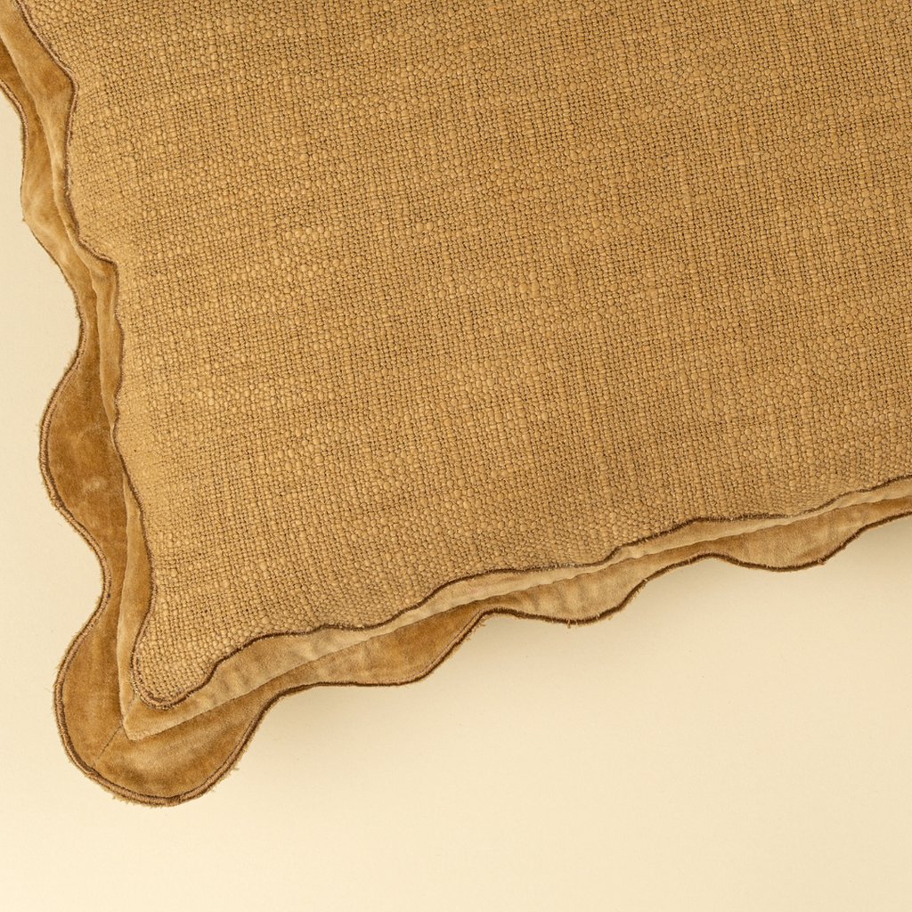 Velvet Scalloped Pillow - Gold (21" x 12")