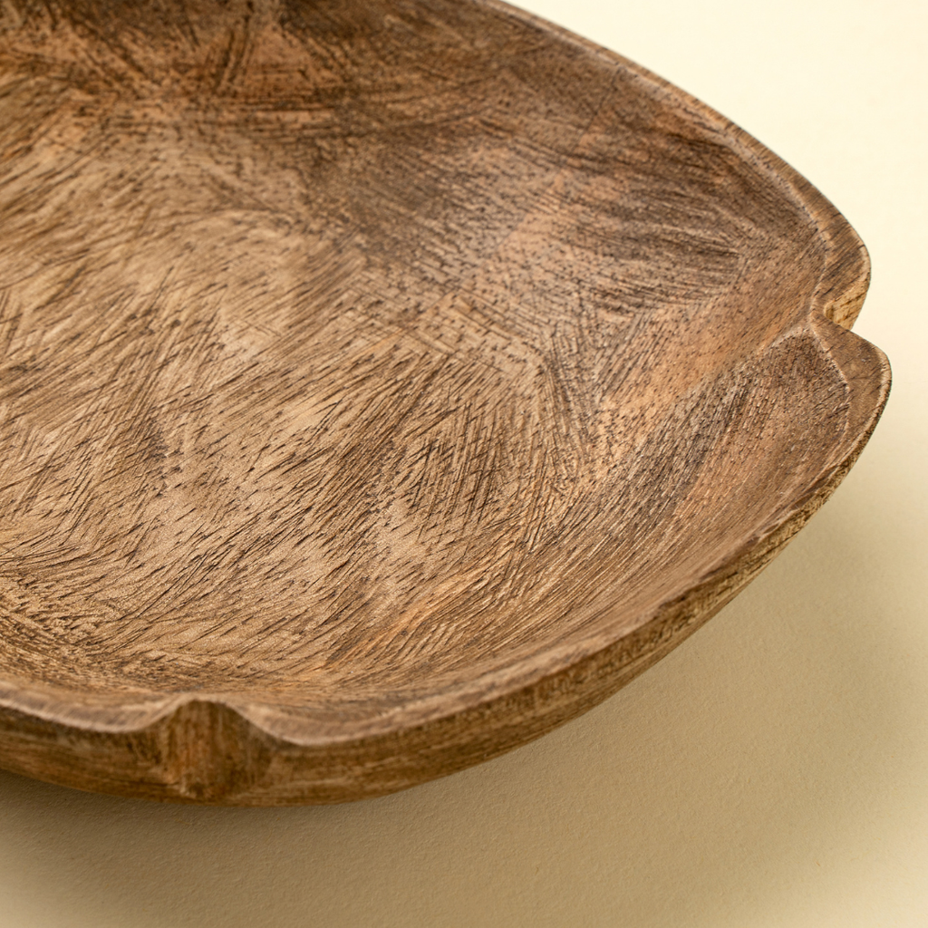 Spade Carved Dish - Round
