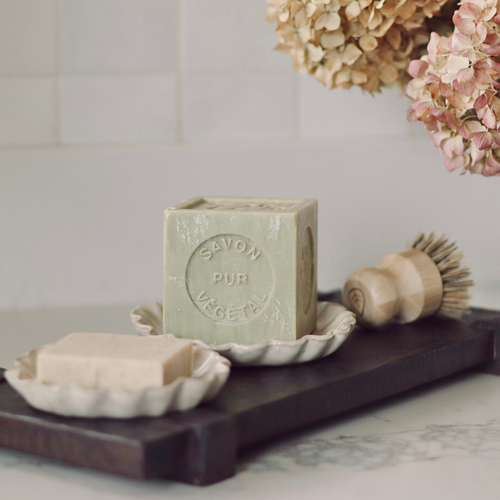 Drift Pedestal Tray (Two Sizes Available)