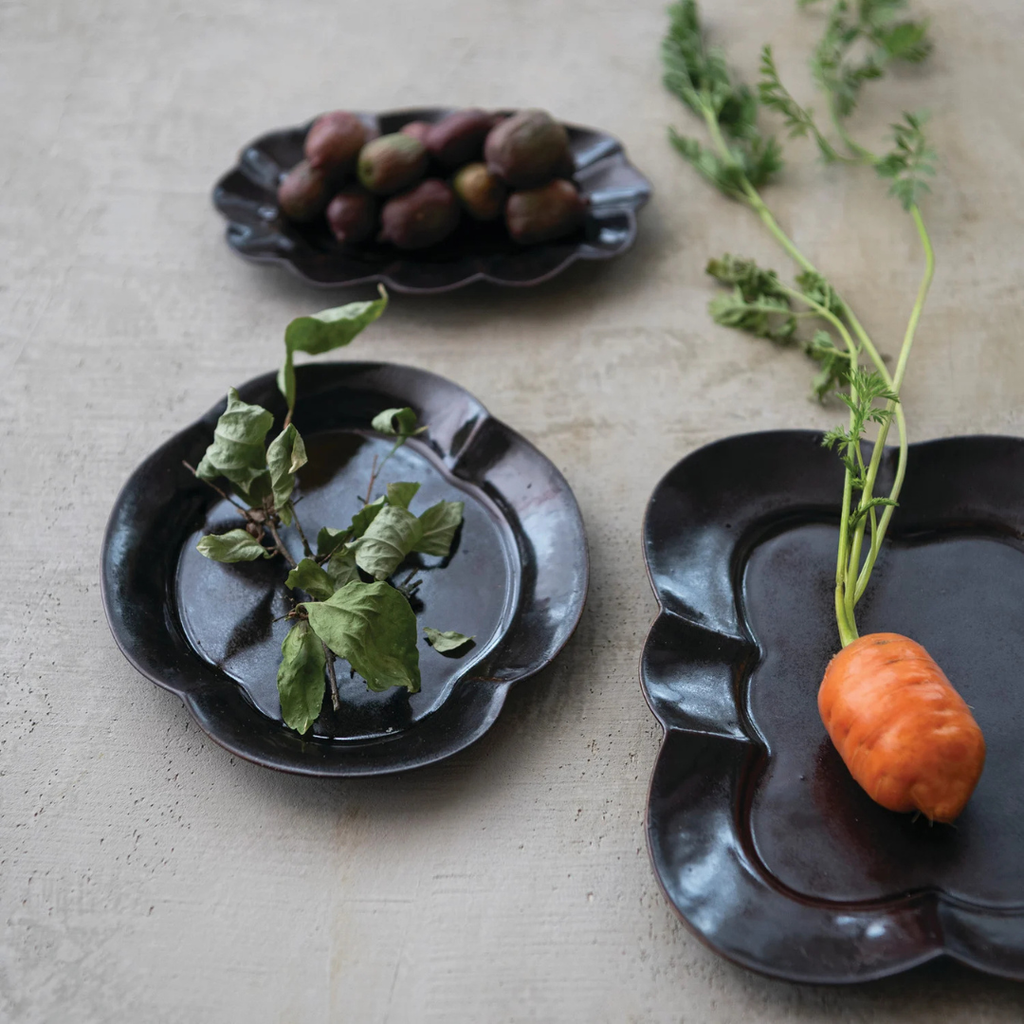 Scalloped Stoneware Plate - Rectangular