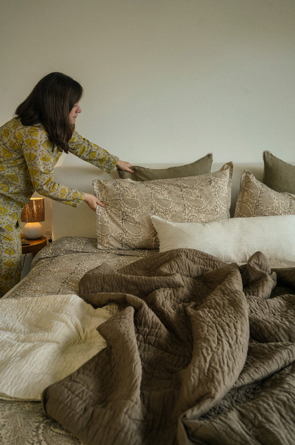 Kantha Bed Blanket - Hazelnut