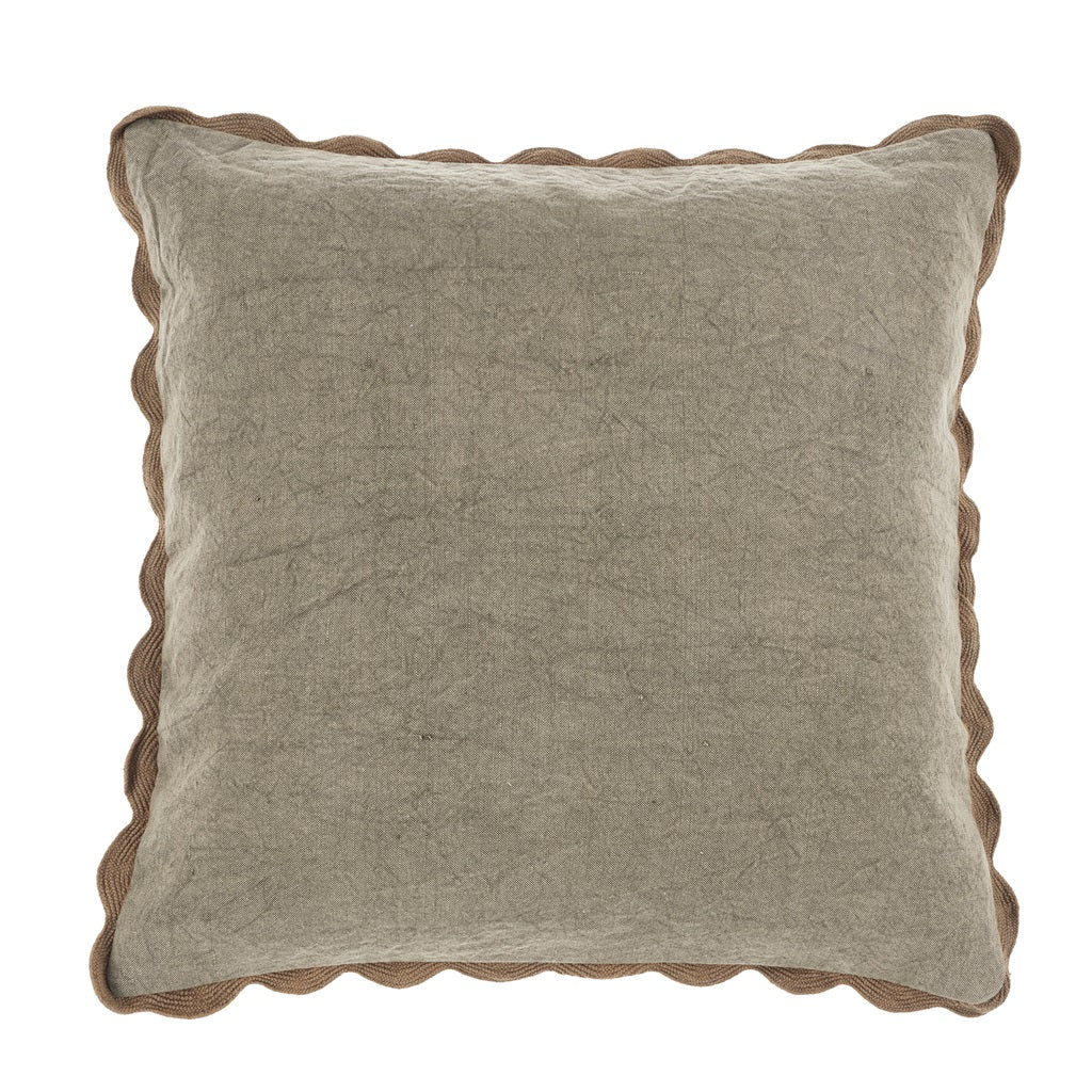 Vera Linen Scalloped Pillow - Fog (20" x 20")