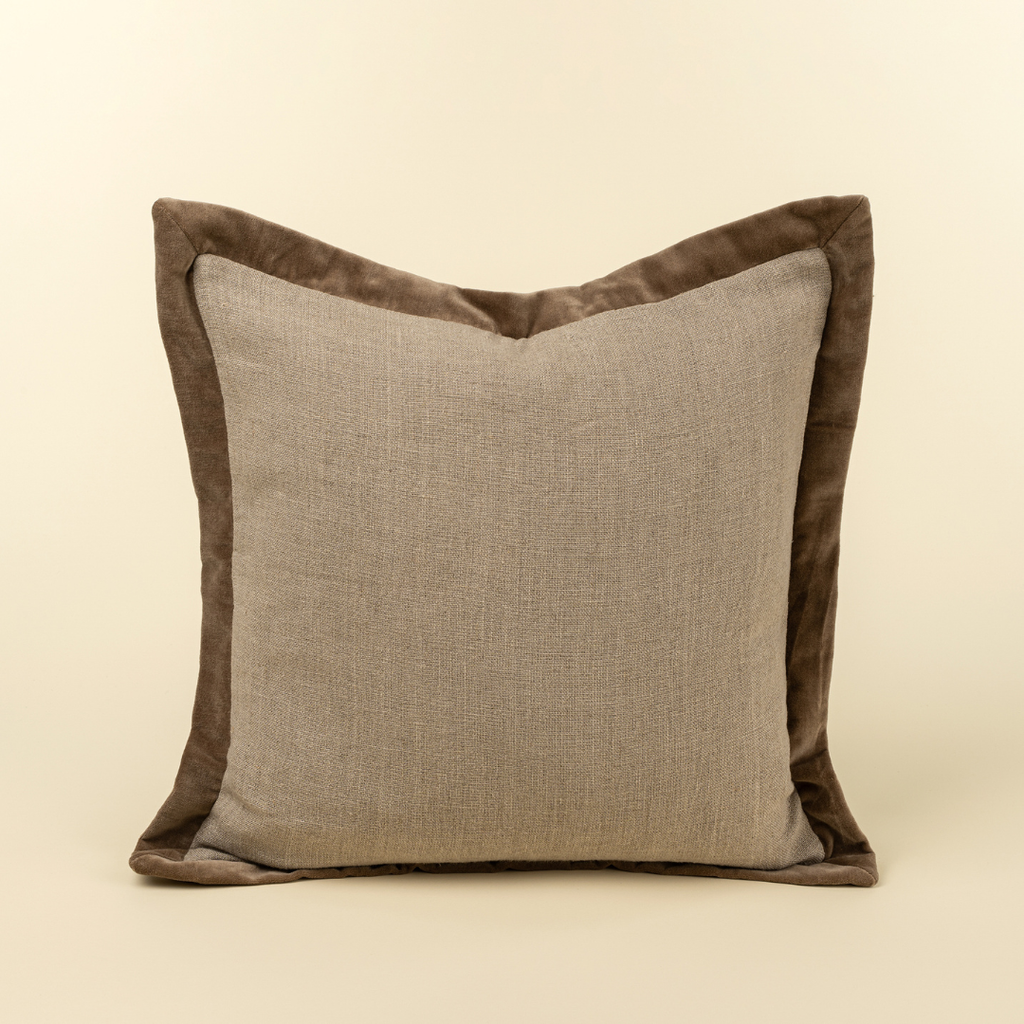 Velvet Edge Linen Pillow - Chocolate (20" x 20")