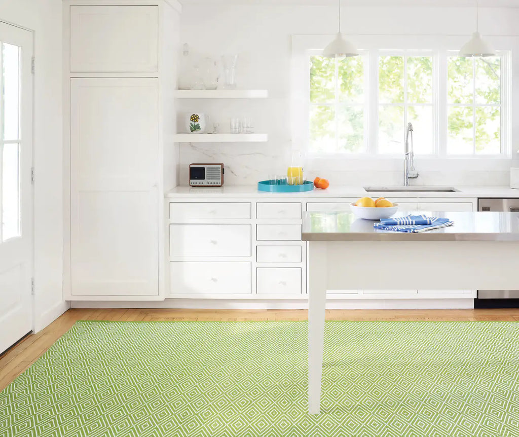 Dash & Albert - Diamond Sprout/White Handwoven Indoor/Outdoor Rug