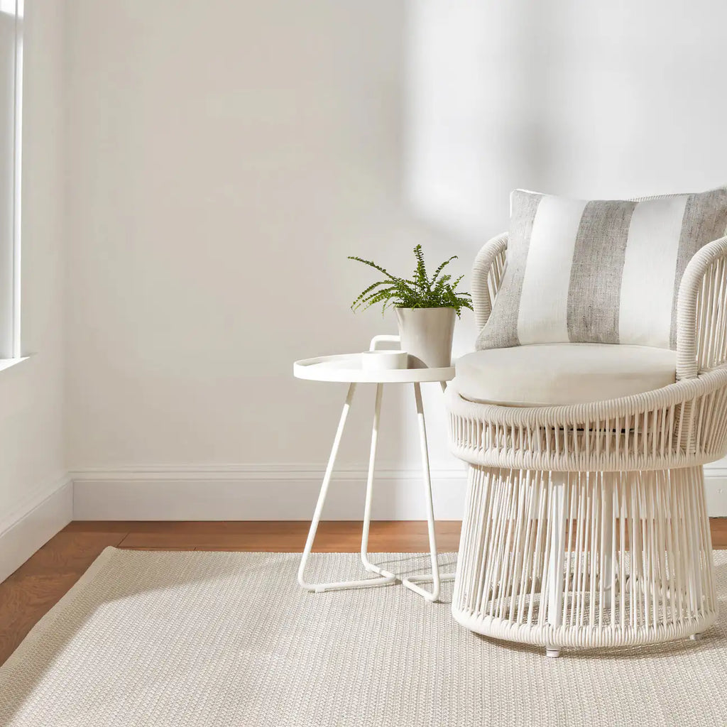 Dash & Albert - Finn Platinum Handwoven Indoor/Outdoor Rug