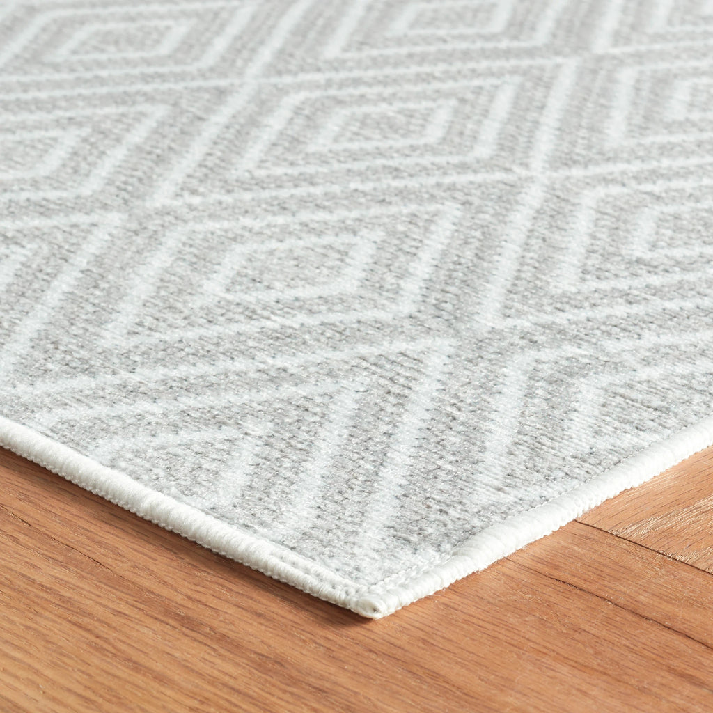 Dash & Albert - Diamond Platinum / White Machine Washable Rug