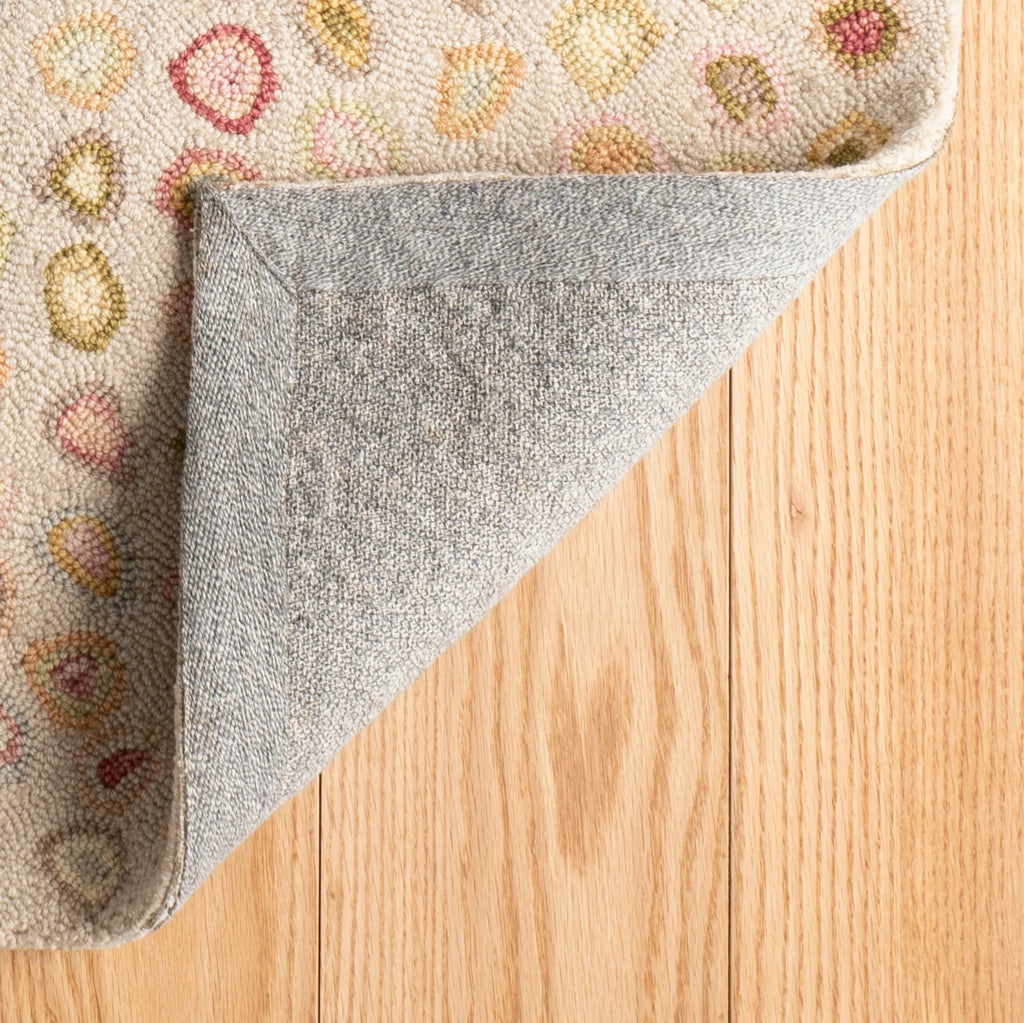 Dash & Albert - Cat's Paw Pastel Hand Micro Hooked Wool Rug