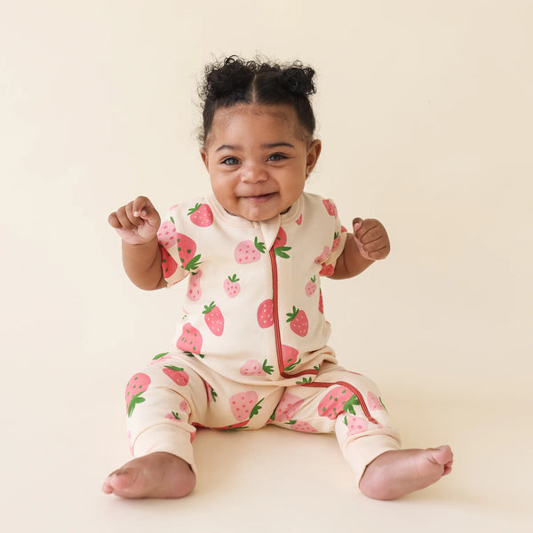 Parade Organics Short Sleeve '2-Way' Zipper Romper - Strawberries