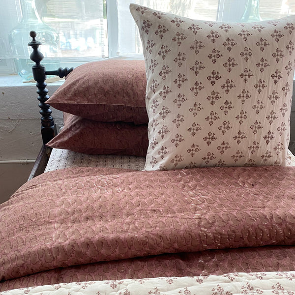 Tsunami Duvet Cover - Rose (Two Sizes Available)