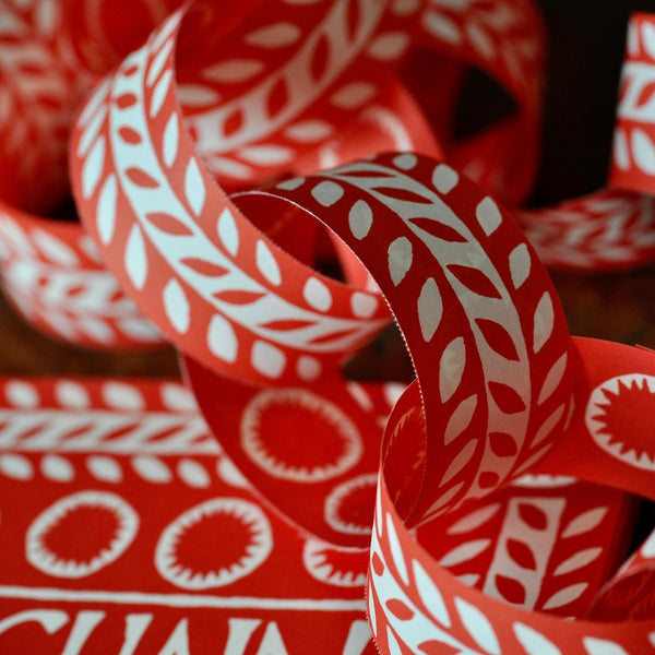 Paper Chain - Red / White