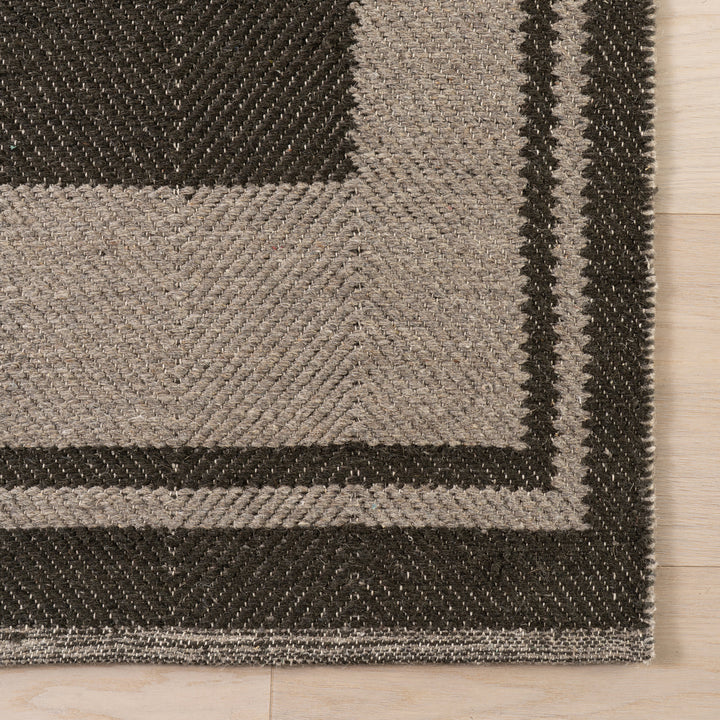 Dash & Albert - Canon Bordered Charcoal Wool Rug