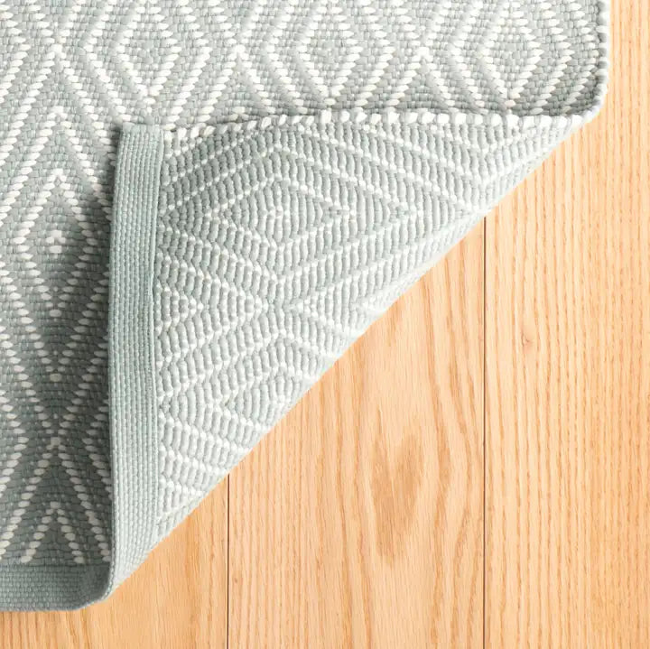 Dash & Albert - Diamond Light Blue/Ivory Handwoven Indoor/Outdoor Rug