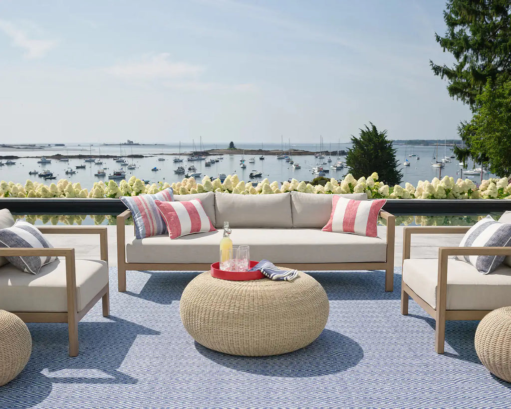 Dash & Albert - Diamond Denim/White Handwoven Indoor/Outdoor Rug