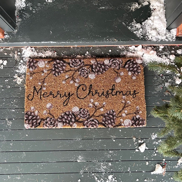 Pinecone Merry Christmas Doormat
