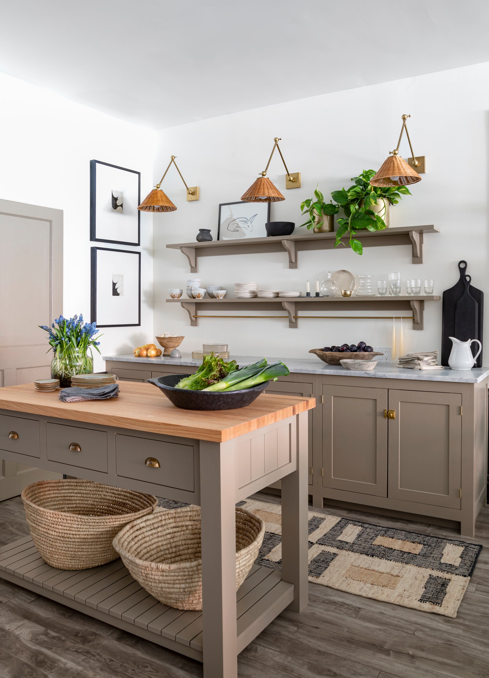 SALE Page 4 WILLS & PRIOR